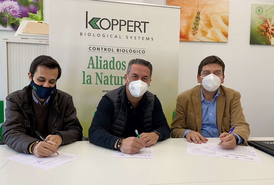 Directores las EFAs Campomar y El Soto y Delegado de Koppert Almería